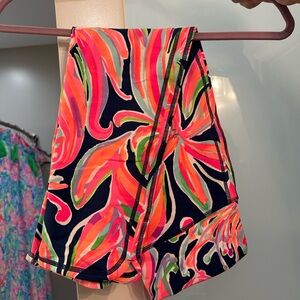 Banana Flambé Cropped Leggings. Size small. BNWOT. NEVER WORN.